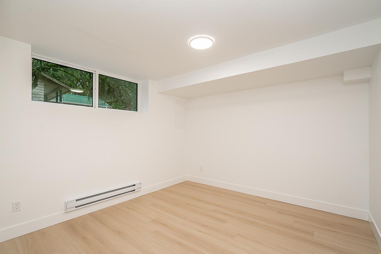 24430 56 Avenue, Langley, BC - Indoor Photo Showing Other Room