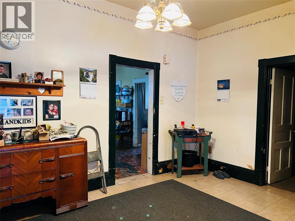 129 Samuel Street, Sarnia, ON