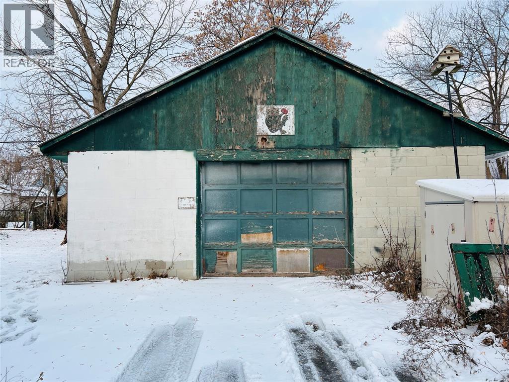 129 Samuel Street, Sarnia, ON