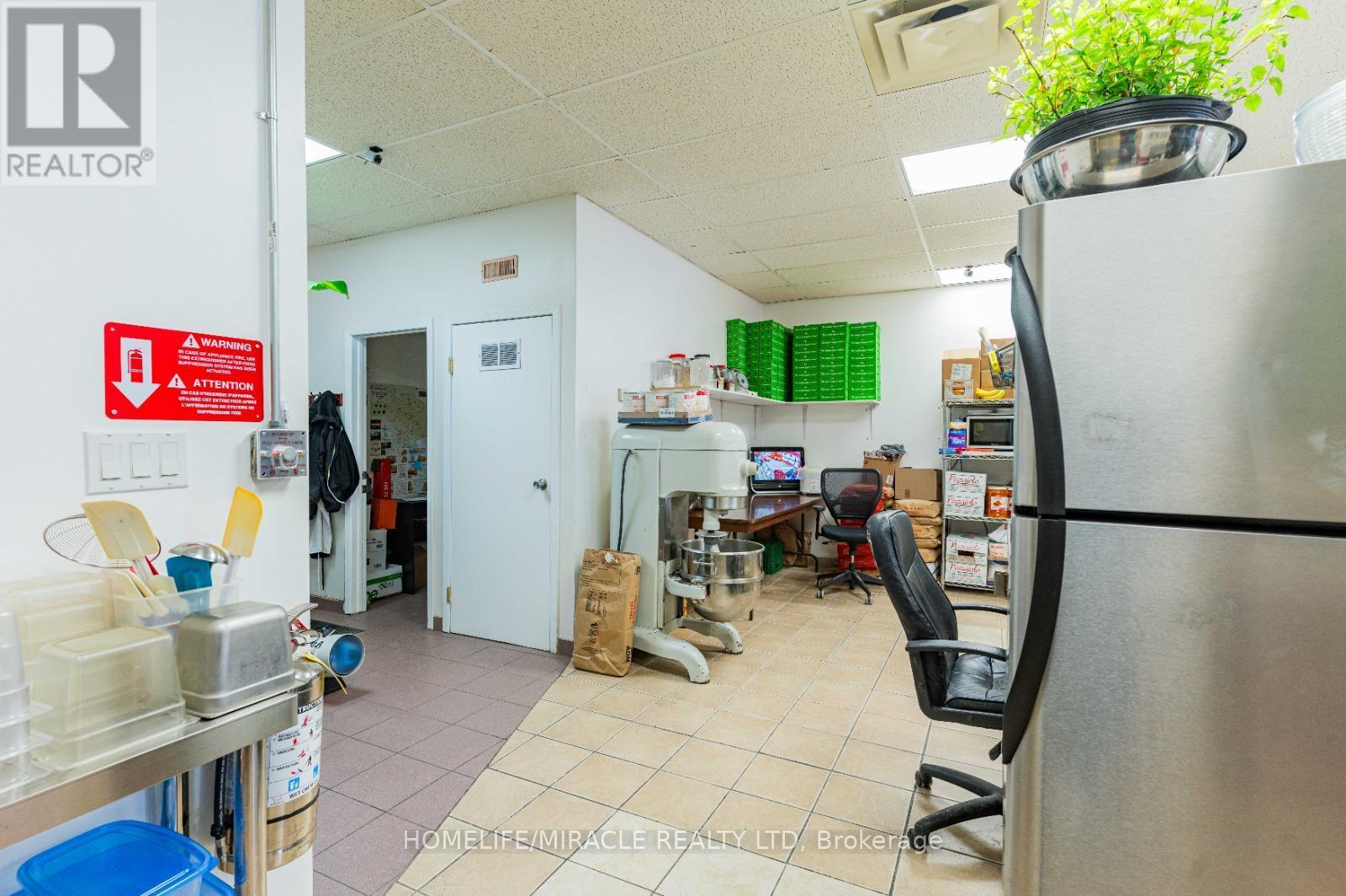 6 - 112 Oriole Parkway, Woolwich, ON