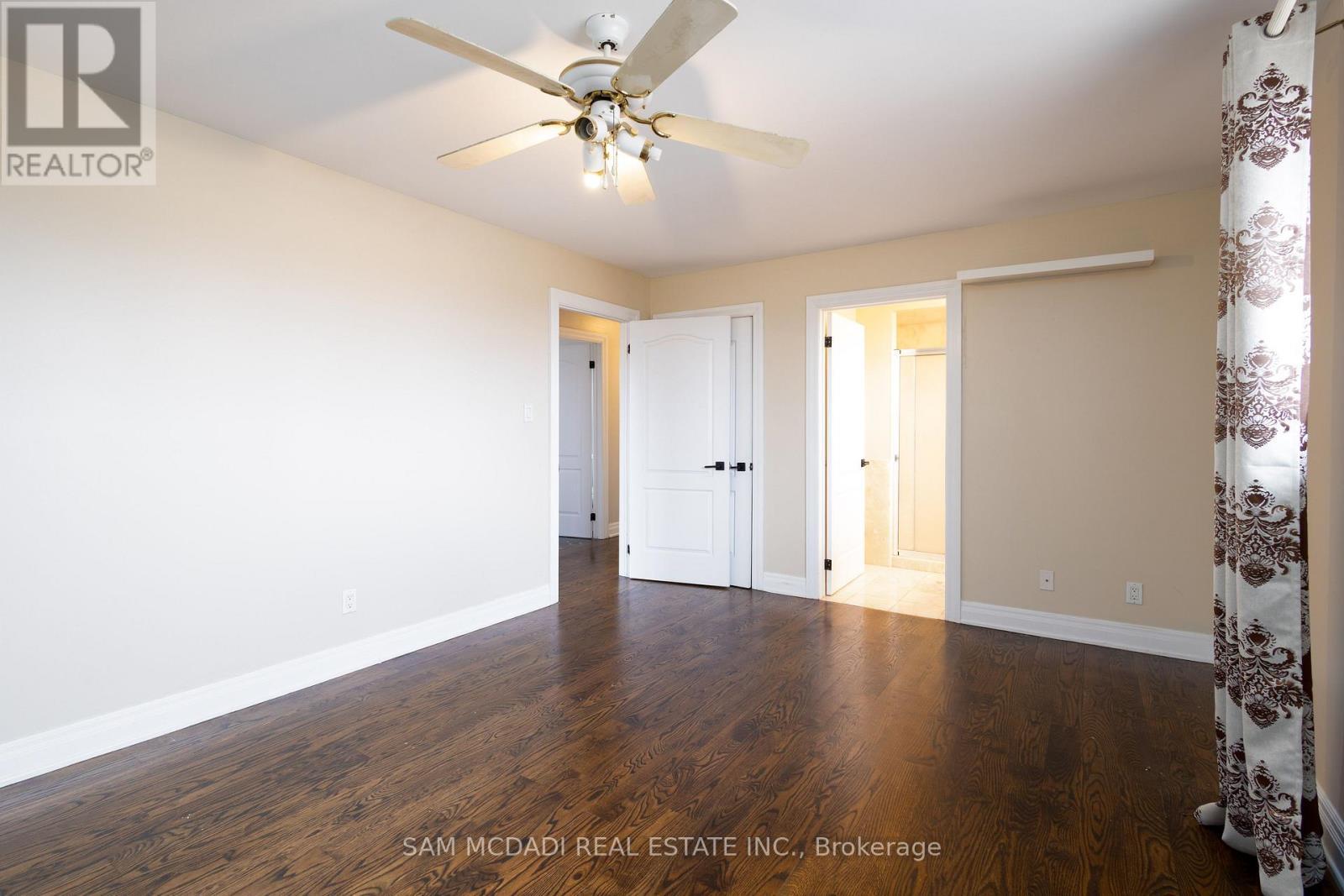 9747 Regional Road 20, Grimsby, ON - Indoor Photo Showing Other Room