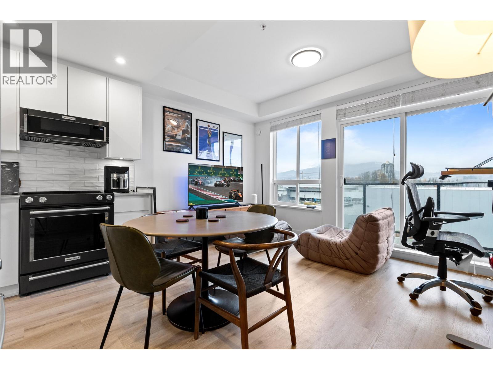 2404 2180 Kelly Avenue, Port Coquitlam, BC - Indoor