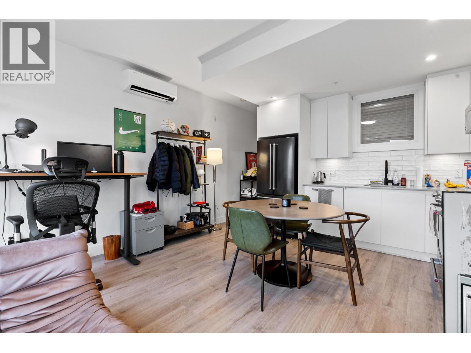 2404 2180 Kelly Avenue, Port Coquitlam, BC - Indoor