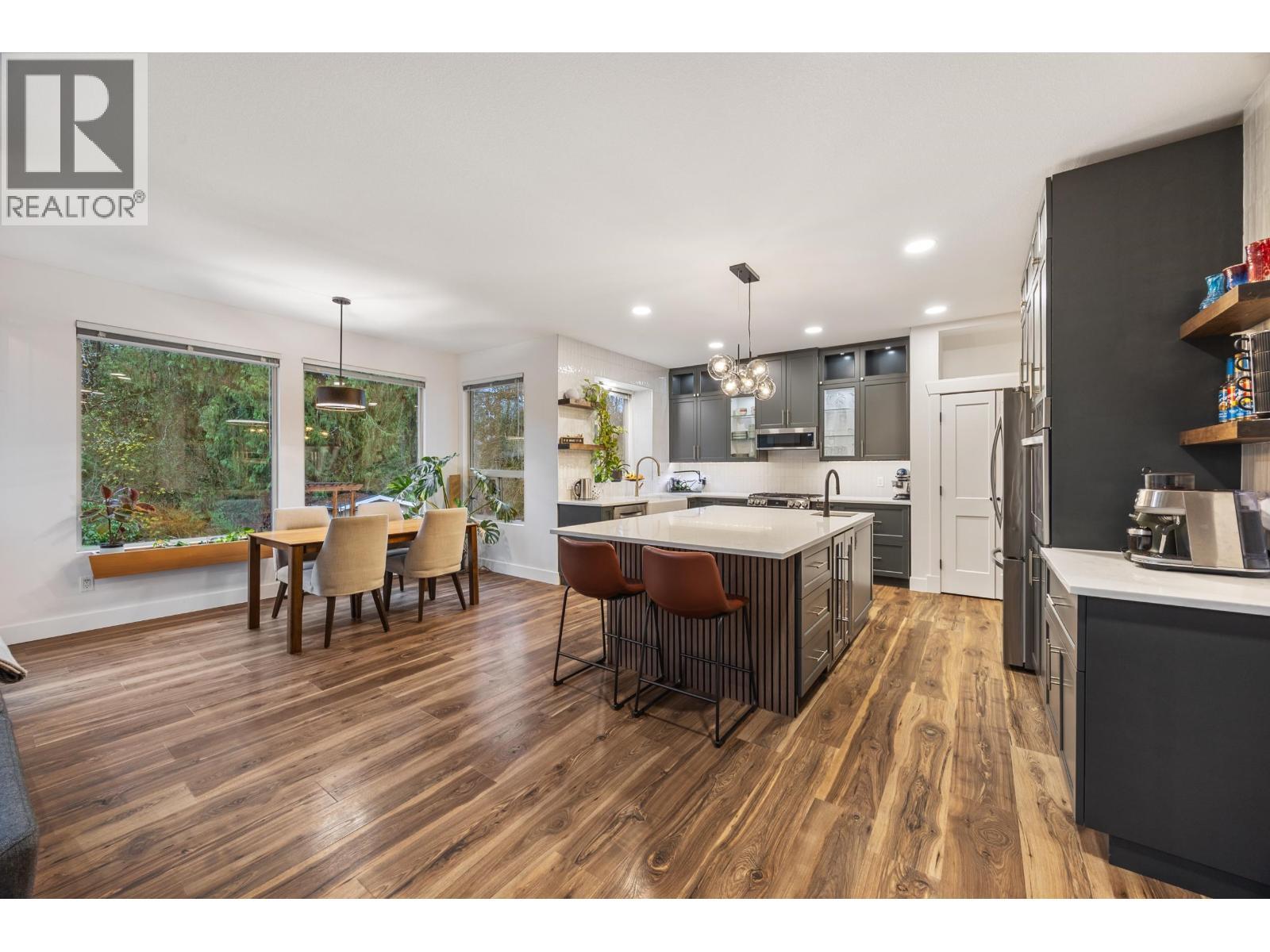 24440 Mcclure Drive, Maple Ridge, BC - Indoor