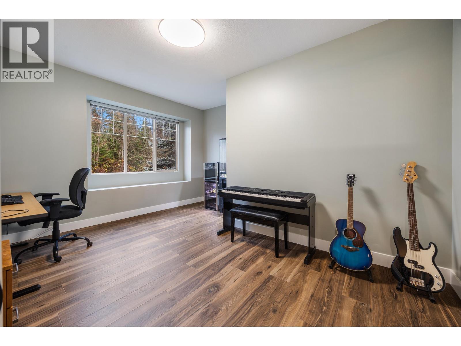 24440 Mcclure Drive, Maple Ridge, BC - Indoor