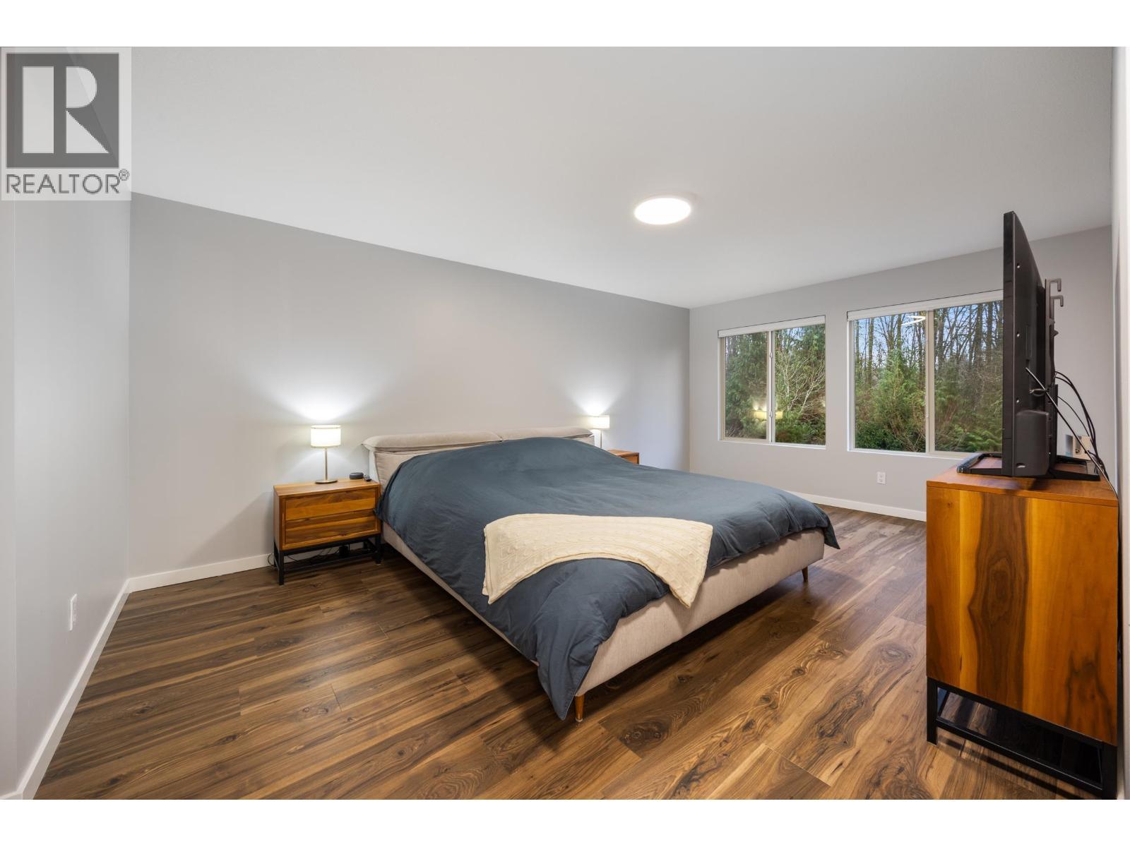 24440 Mcclure Drive, Maple Ridge, BC - Indoor Photo Showing Bedroom