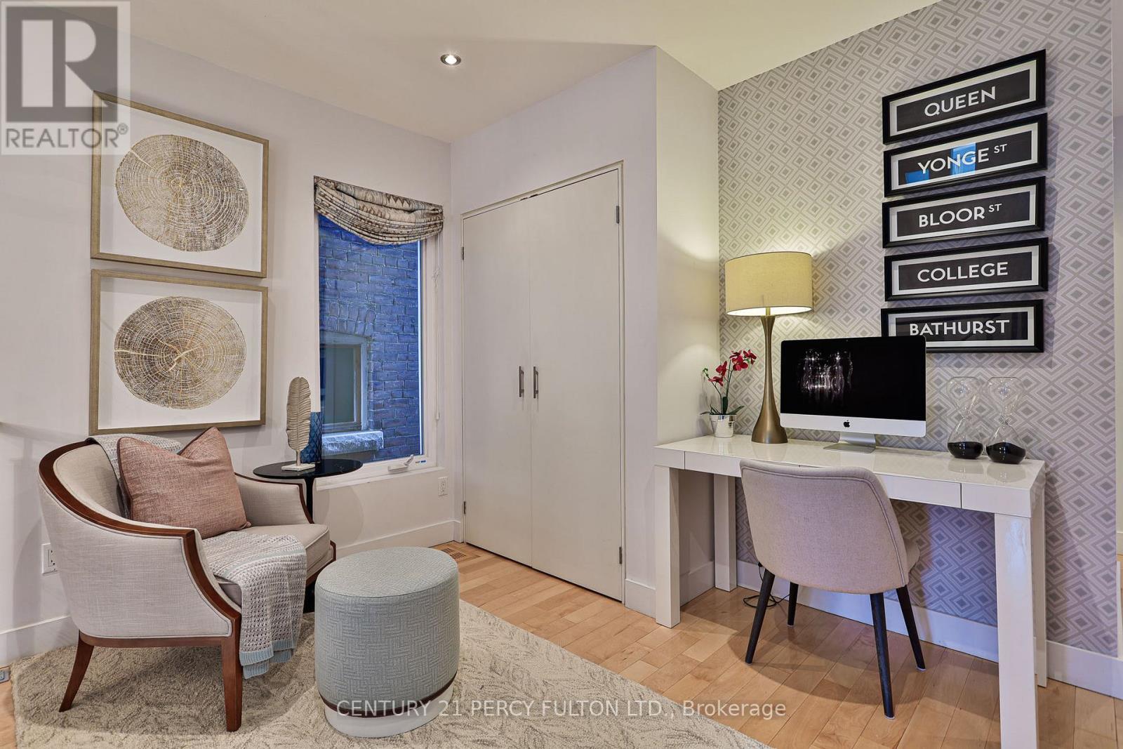 536 Crawford Street, Toronto, ON - Indoor