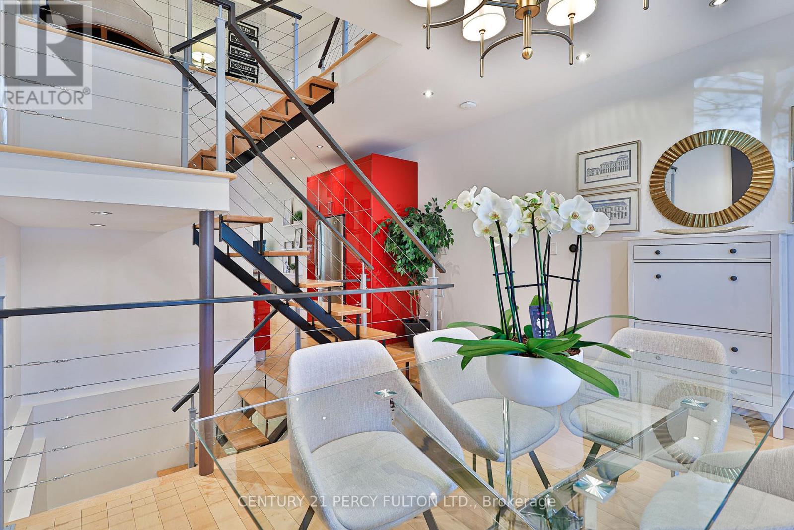 536 Crawford Street, Toronto, ON - Indoor Photo Showing Other Room