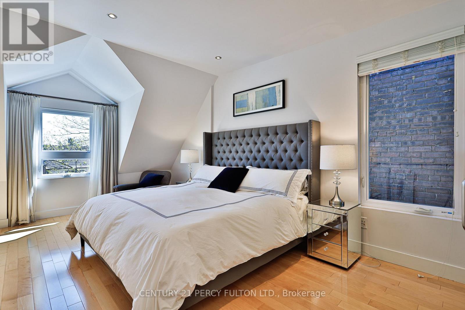 536 Crawford Street, Toronto, ON - Indoor Photo Showing Bedroom