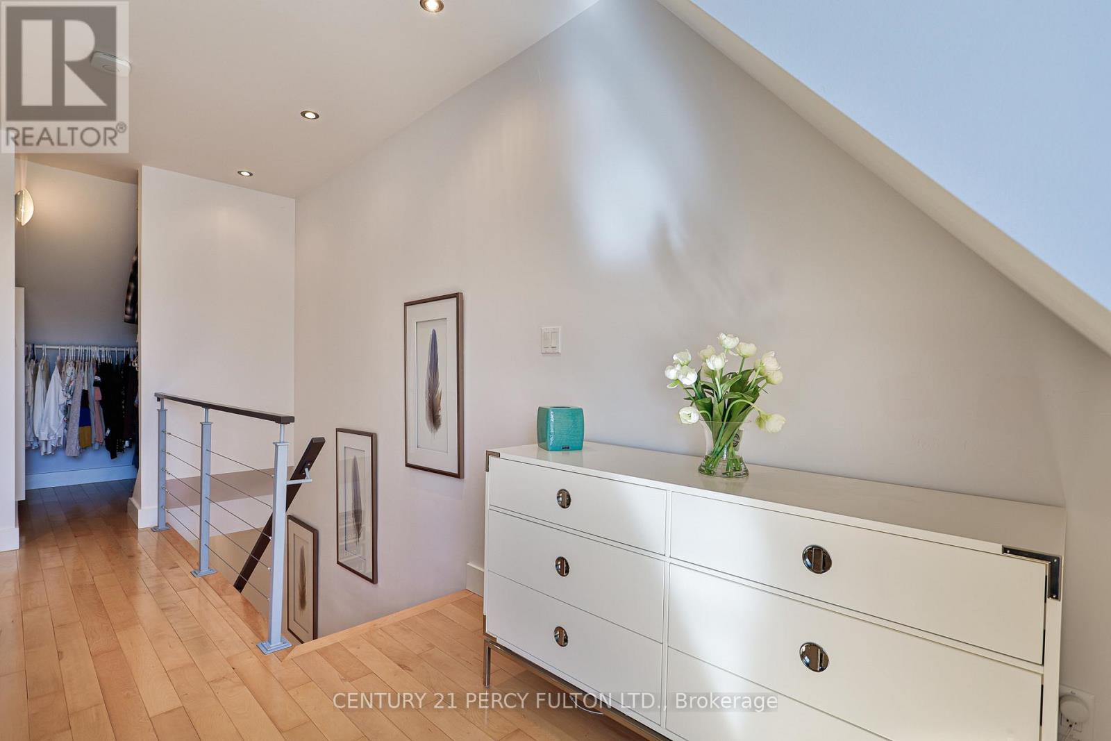 536 Crawford Street, Toronto, ON - Indoor Photo Showing Other Room