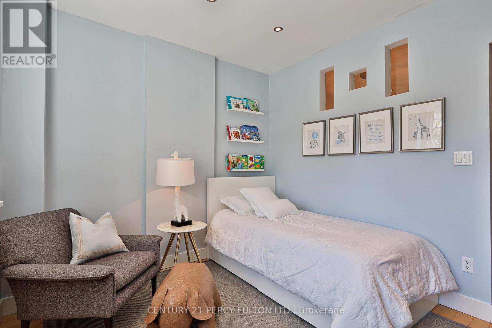 536 Crawford Street, Toronto, ON - Indoor Photo Showing Bedroom