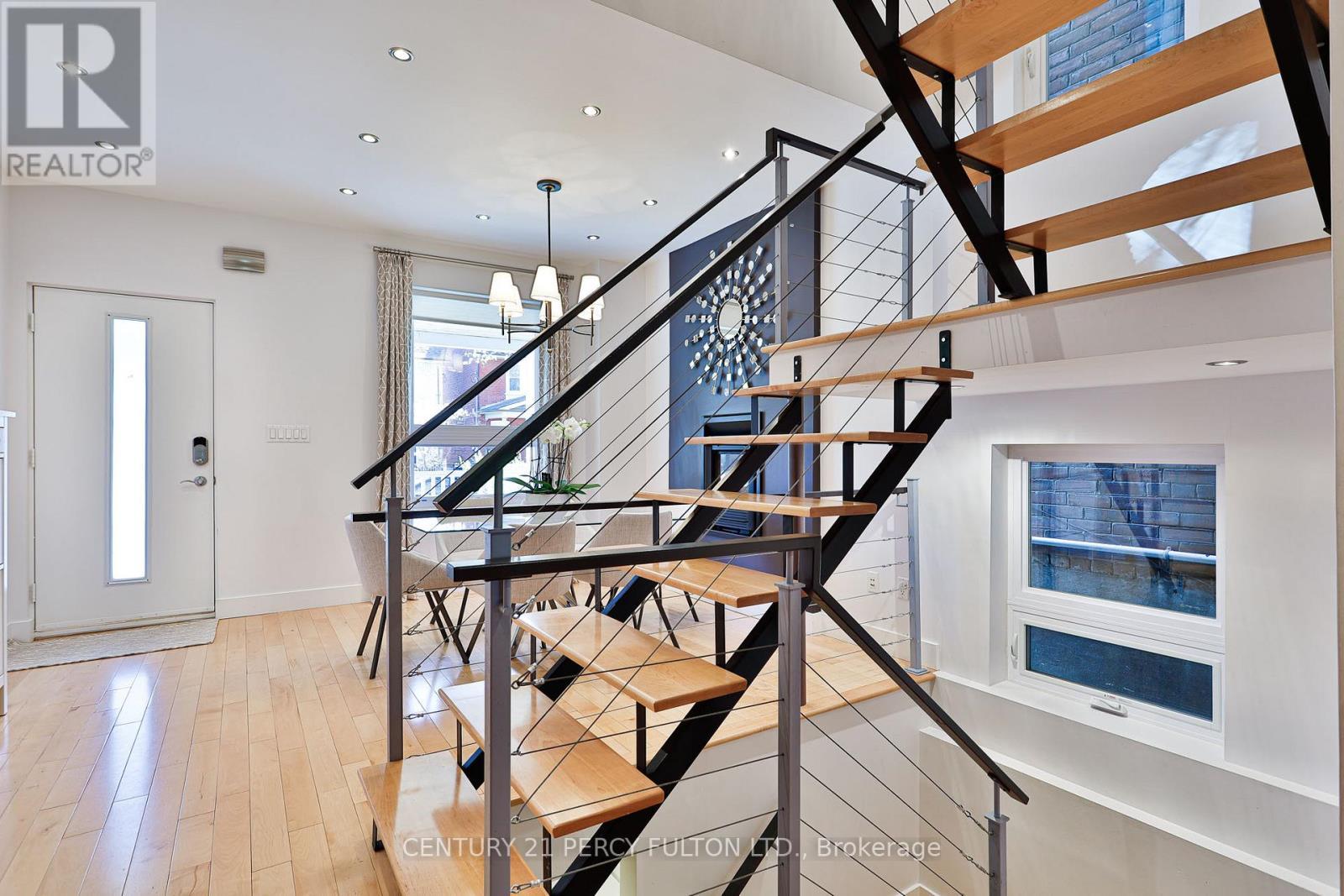 536 Crawford Street, Toronto, ON - Indoor Photo Showing Other Room