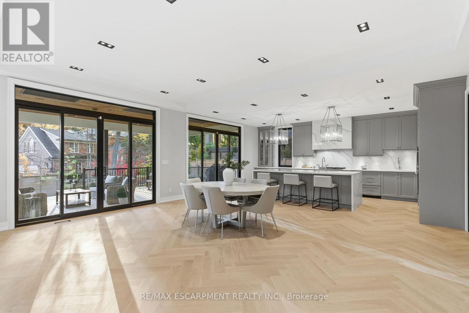 1380 Birchwood Heights Drive, Mississauga, ON - Indoor Photo Showing Other Room