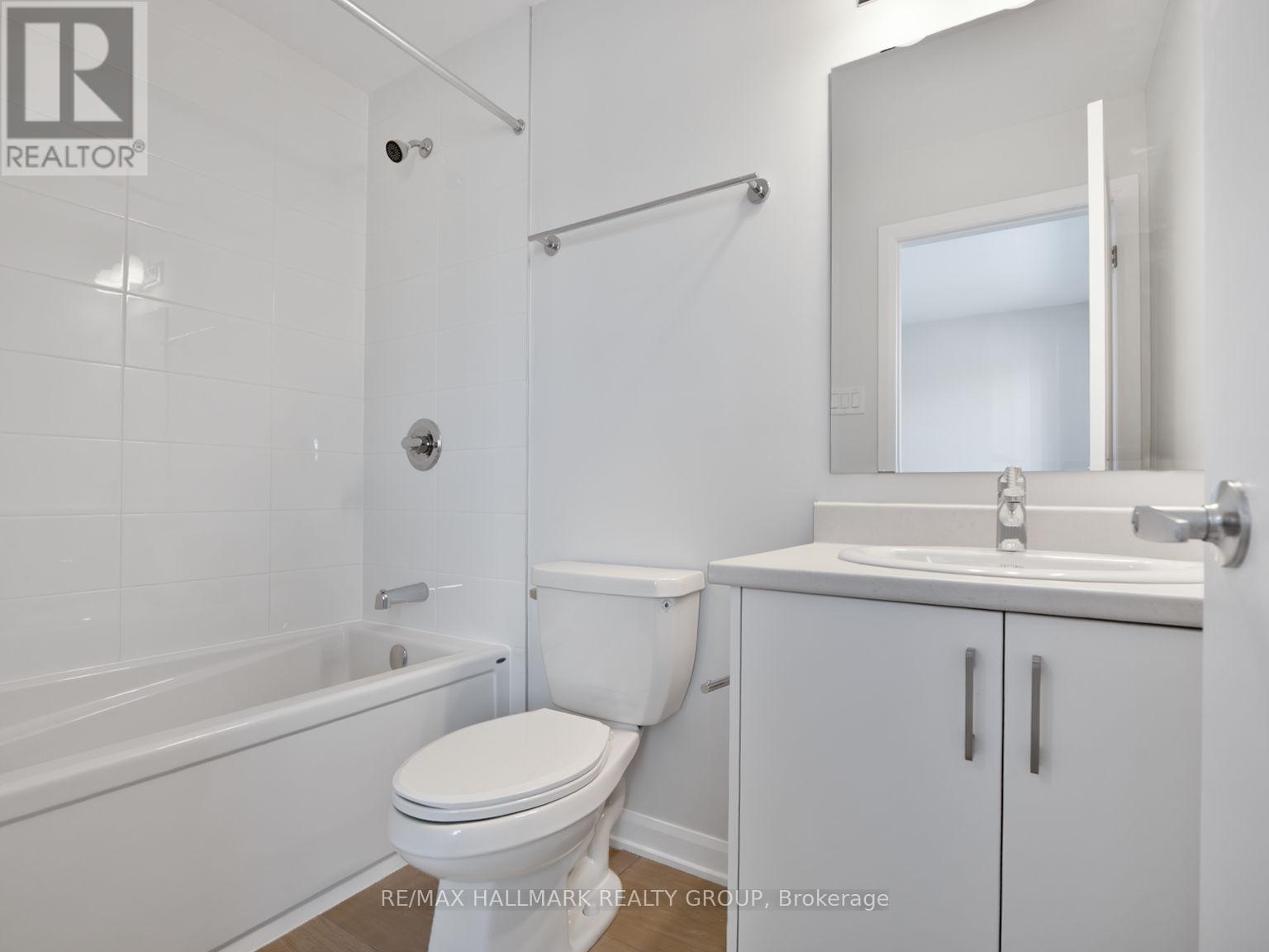 15 - 301 Glenroy Gilbert Drive, Ottawa, ON - Indoor Photo Showing Bathroom