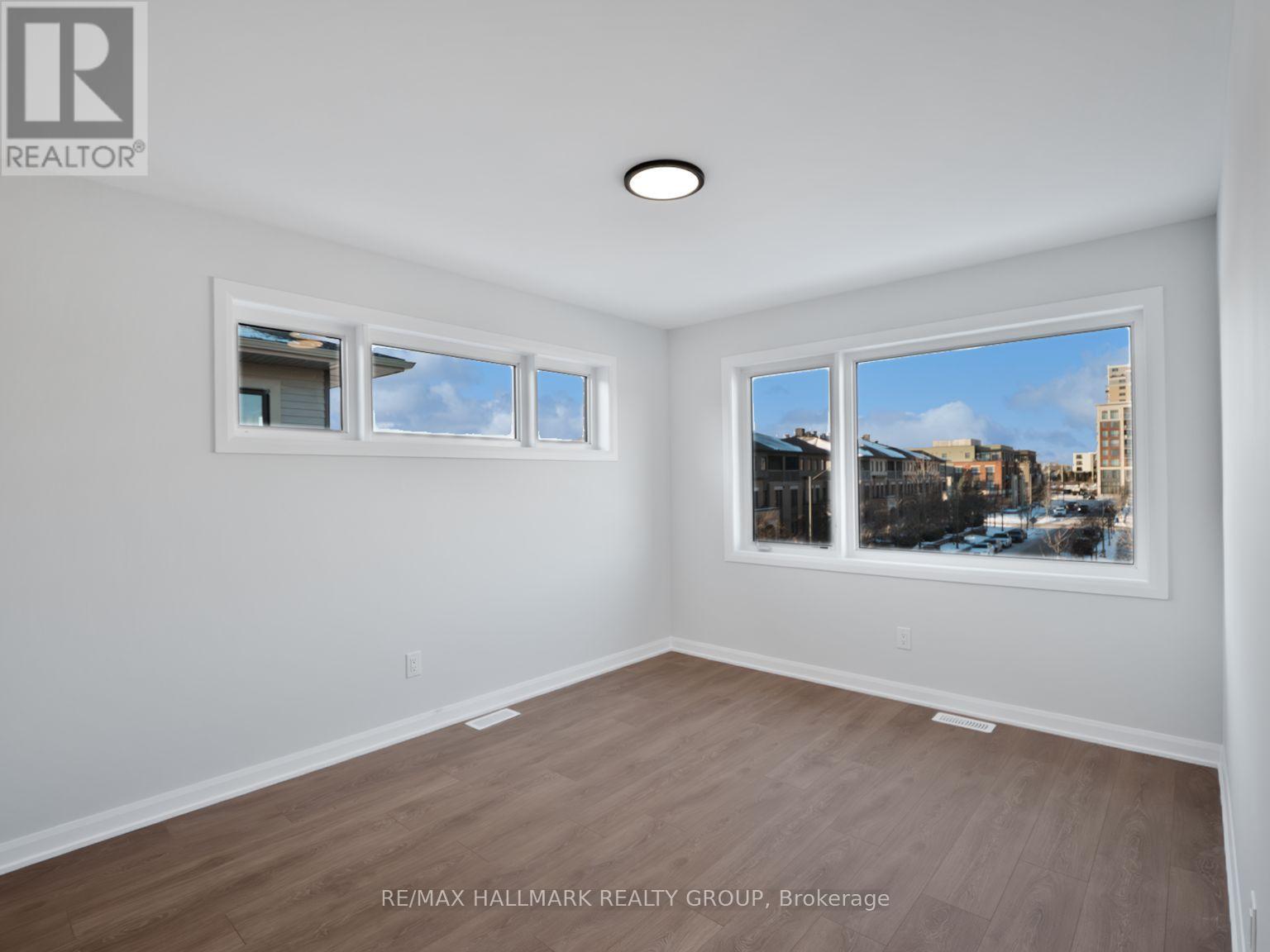 18 - 401 Glenroy Gilbert Drive, Ottawa, ON - Indoor Photo Showing Other Room