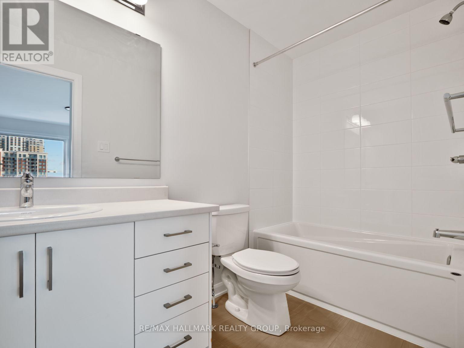 18 - 401 Glenroy Gilbert Drive, Ottawa, ON - Indoor Photo Showing Bathroom