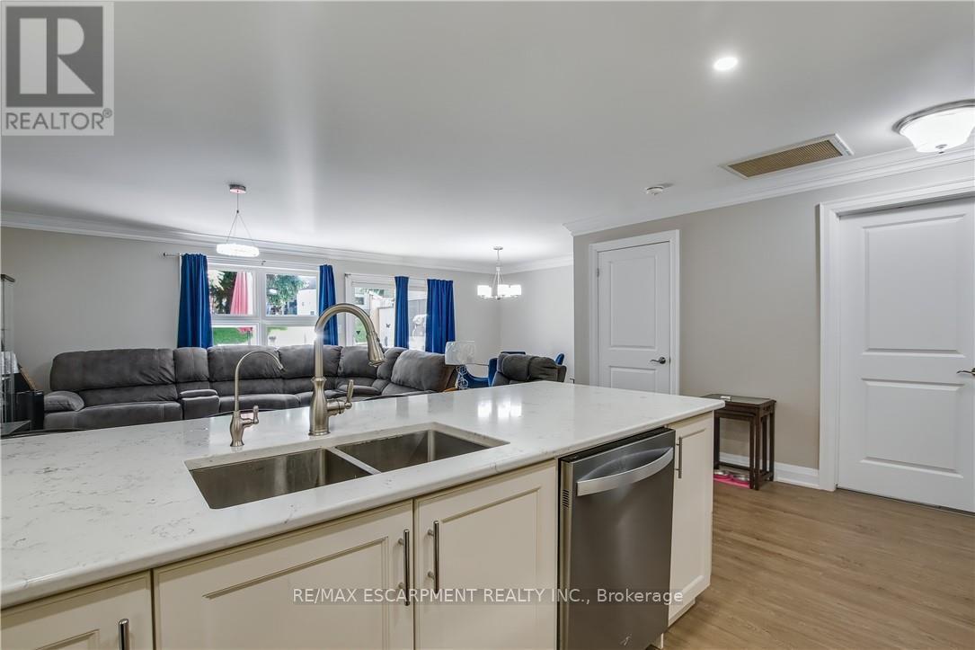 13 Sister Varga Terrace, Hamilton, ON