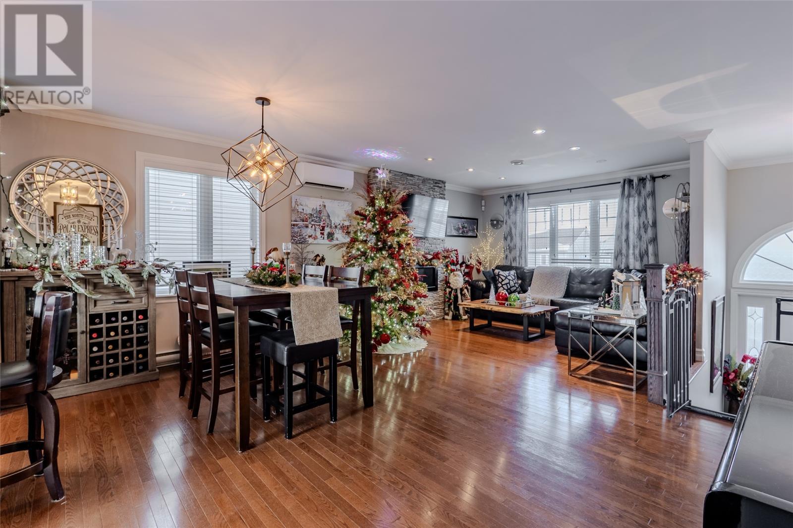 49 Magee Drive, Paradise, NL - Indoor Photo Showing Dining Room