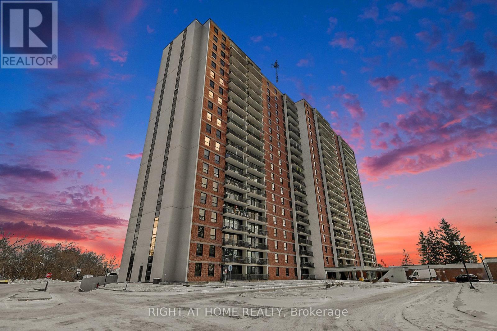 306 - 665 Bathgate Drive, Ottawa, ON - Outdoor With Balcony With Facade