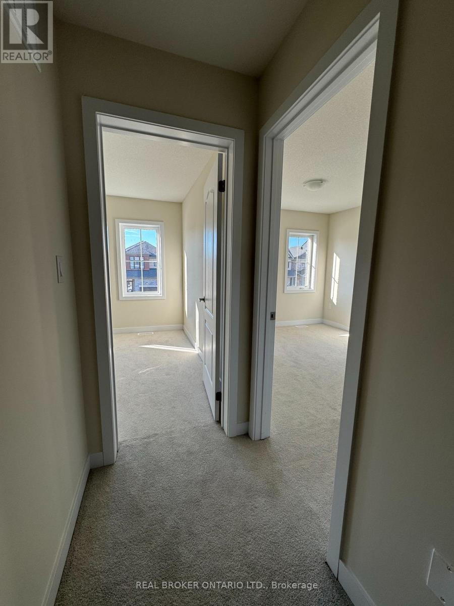 90 Sunflower Crescent, Thorold (Hurricane/Merrittville), ON - Indoor Photo Showing Other Room