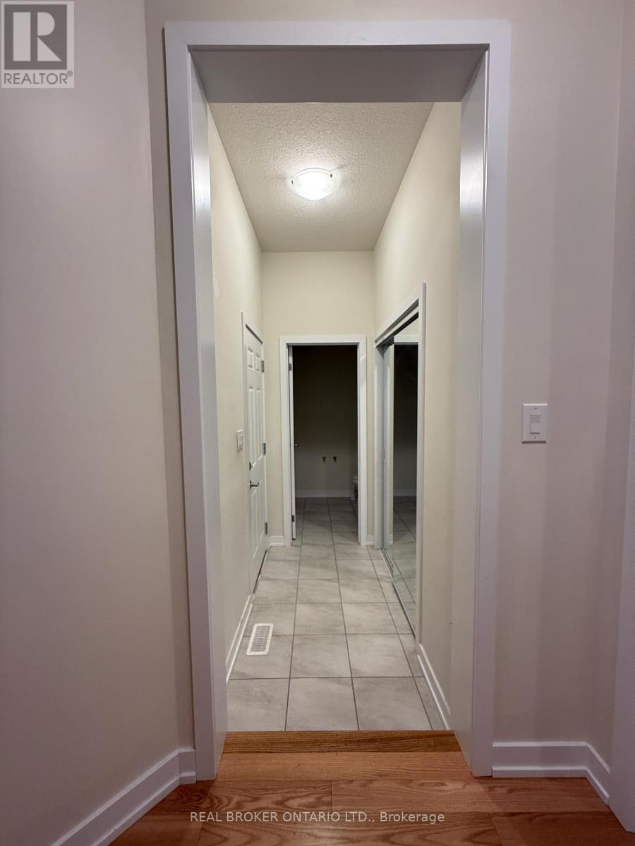 90 Sunflower Crescent, Thorold (Hurricane/Merrittville), ON - Indoor Photo Showing Other Room
