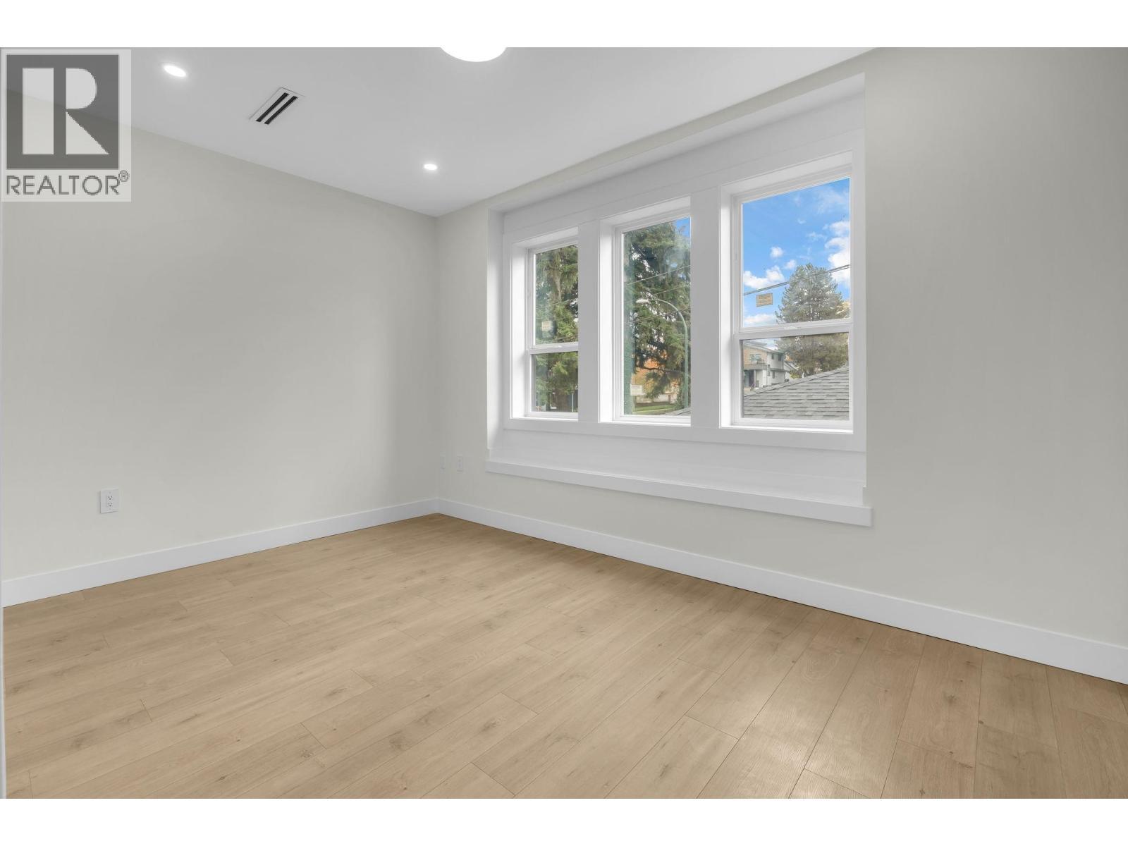 4325 Kamloops Street, Vancouver, BC