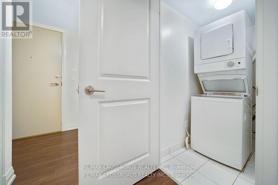 1910 - 20 Meadowglen Place, Toronto, ON