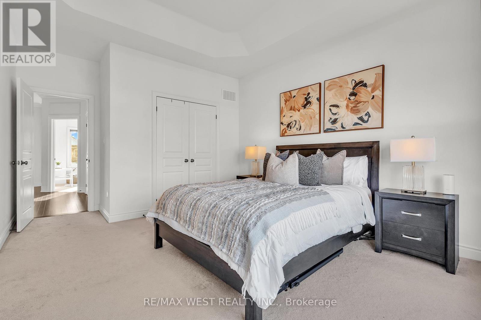 353 Moody Drive, Vaughan, ON - Indoor Photo Showing Bedroom