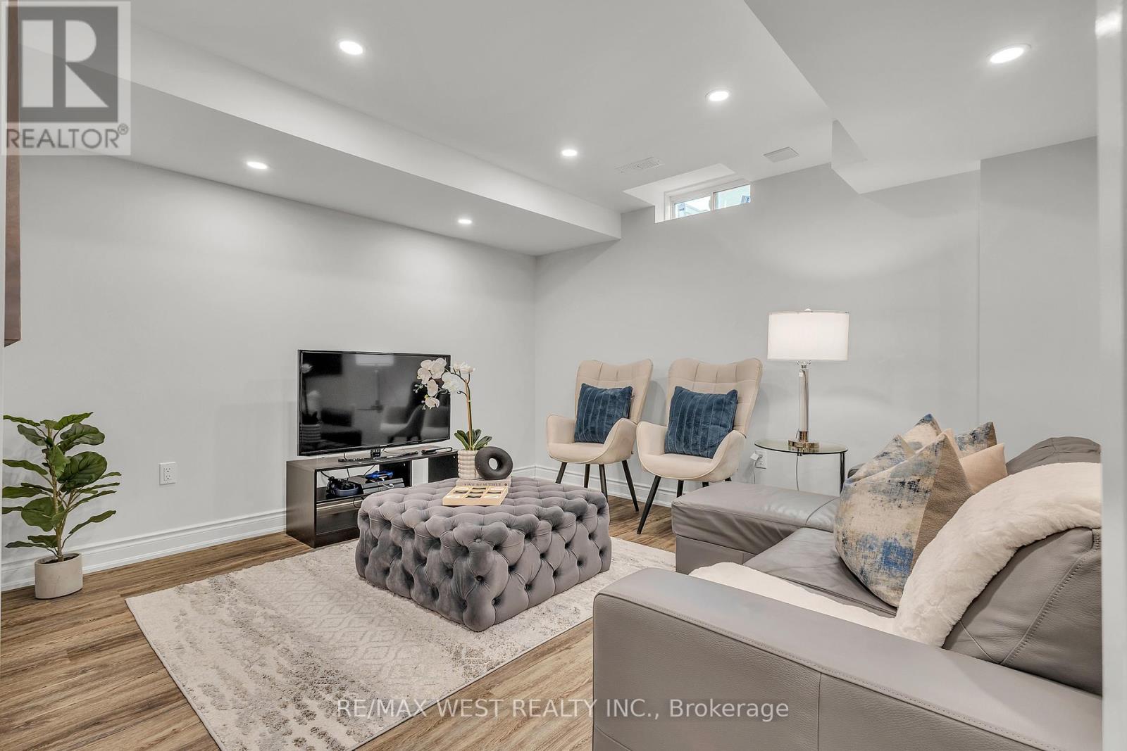 353 Moody Drive, Vaughan, ON - Indoor