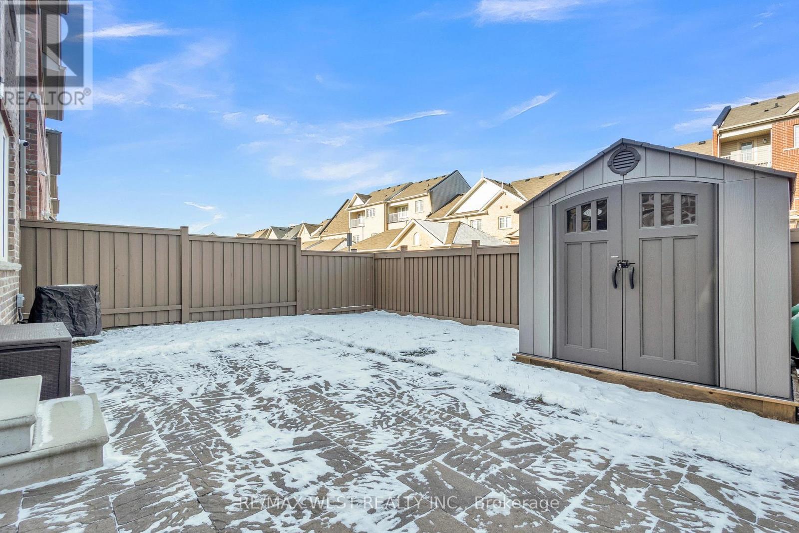 353 Moody Drive, Vaughan, ON - Outdoor