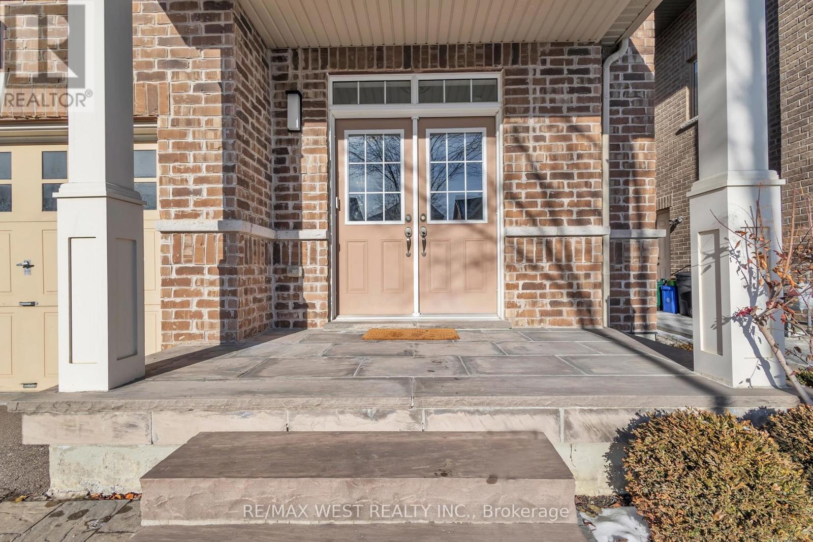 353 Moody Drive, Vaughan, ON - Outdoor