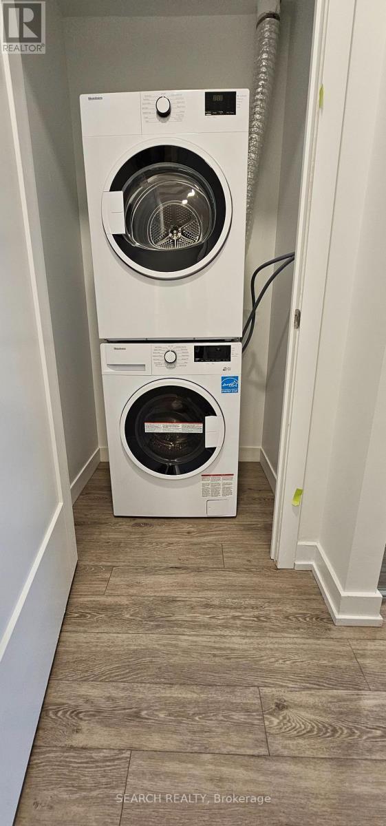 801 The Queensway, Toronto, ON - Indoor Photo Showing Laundry Room