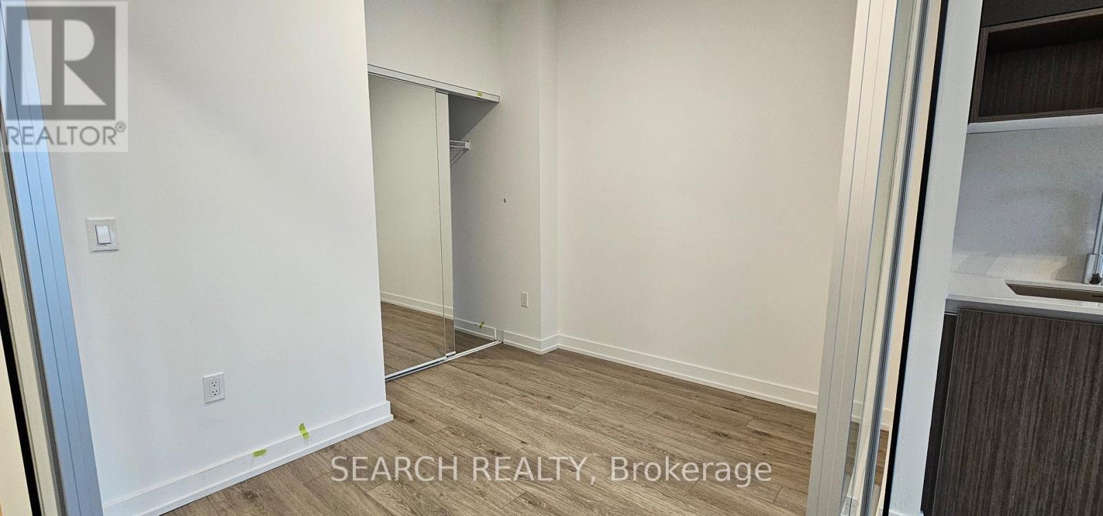 801 The Queensway, Toronto, ON - Indoor Photo Showing Other Room