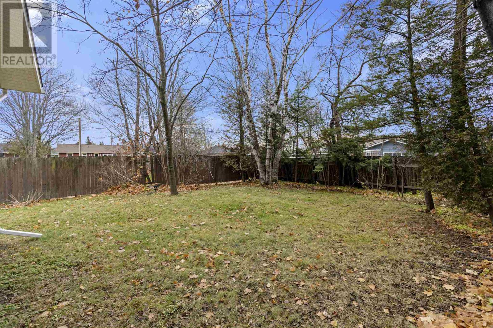 61 Mccrea St, Sault Ste. Marie, ON