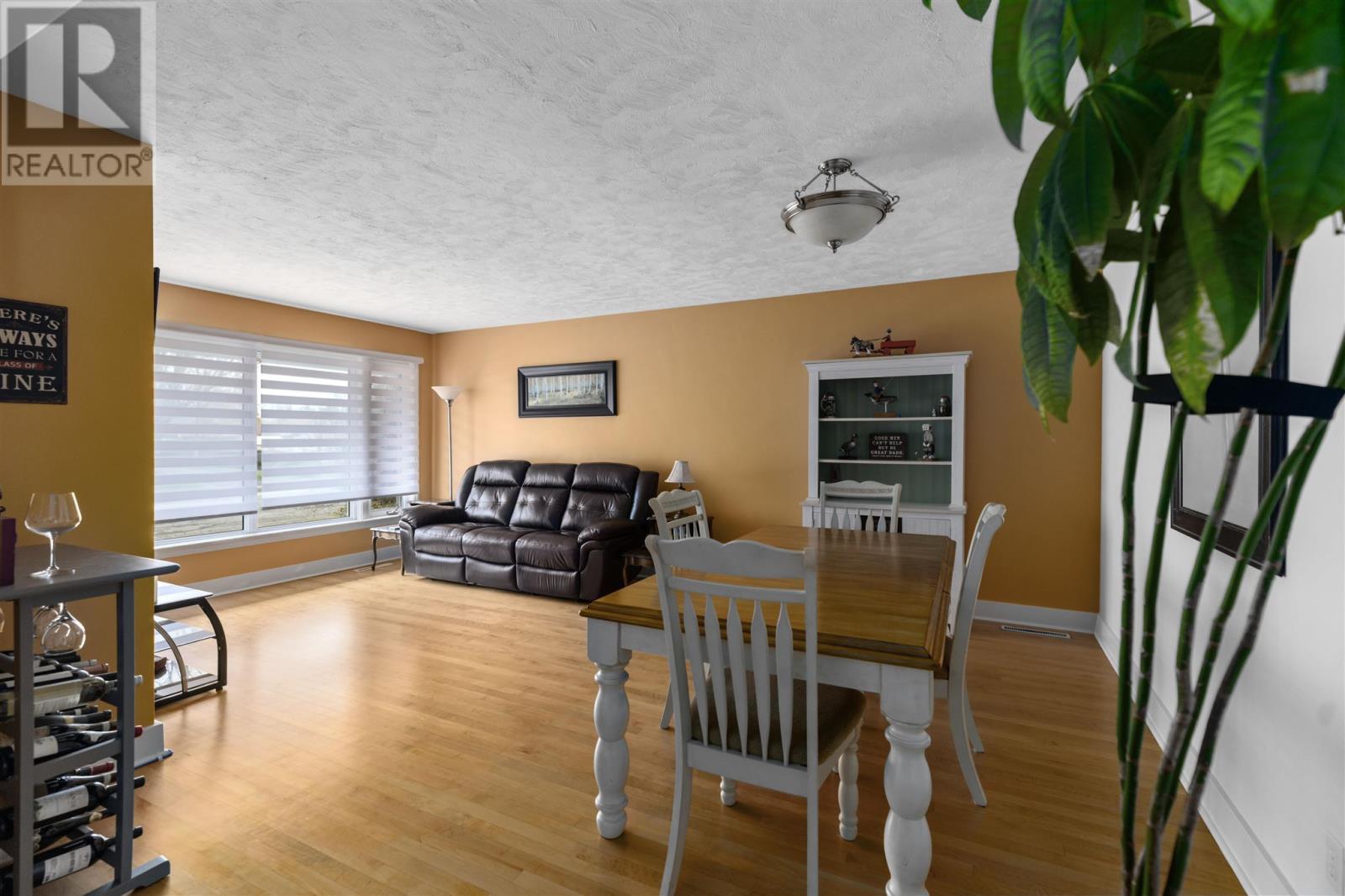 61 Mccrea St, Sault Ste. Marie, ON