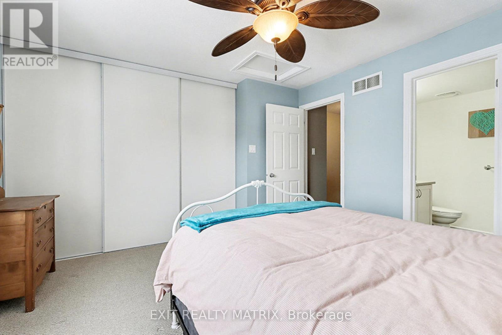 2 - 1124 Docteur Corbeil Boulevard, Clarence-Rockland, ON - Indoor Photo Showing Bedroom