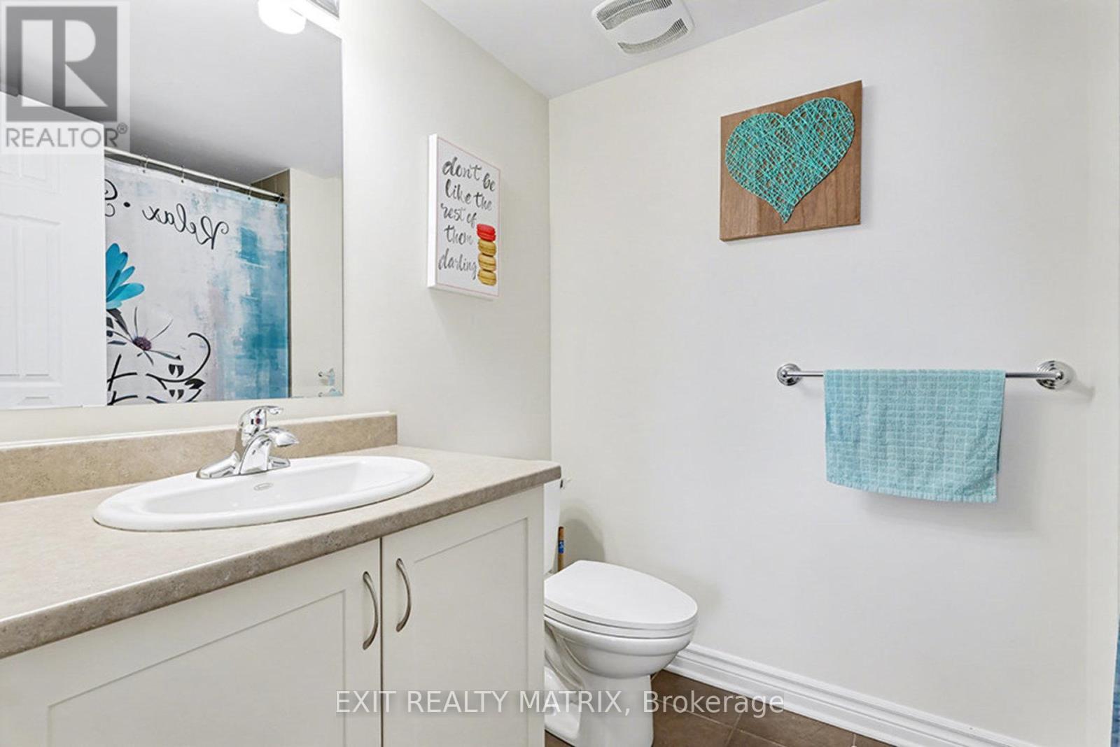 2 - 1124 Docteur Corbeil Boulevard, Clarence-Rockland, ON - Indoor Photo Showing Bathroom