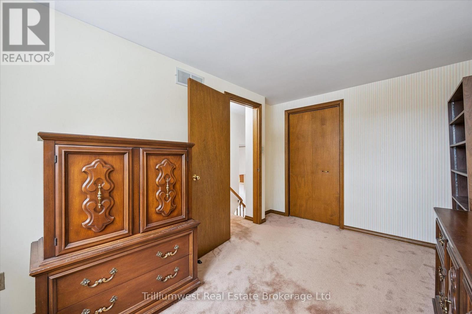 53 Wimbledon Road, Guelph (Willow West/Sugarbush/West Acres), ON