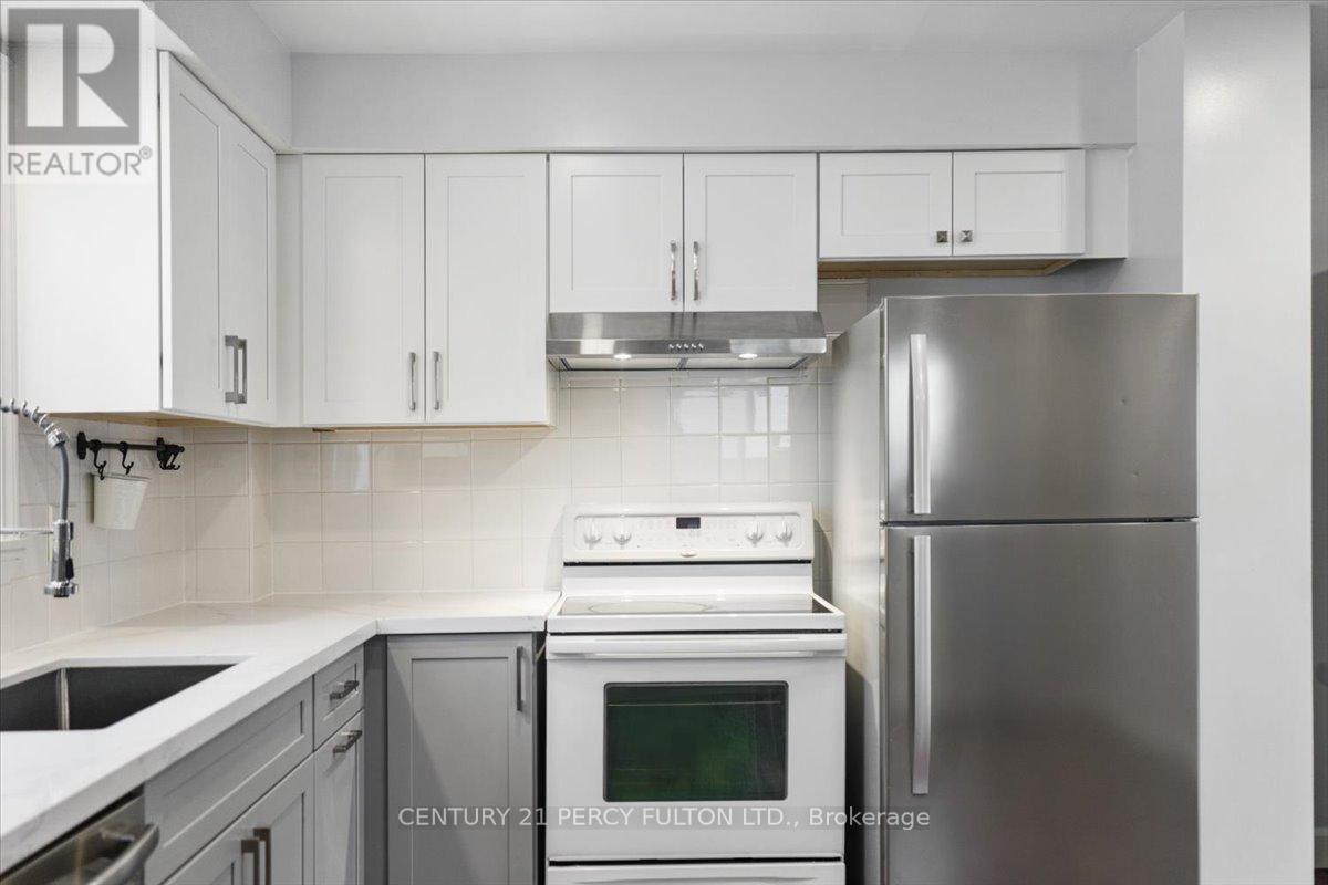 279 Vancouver Crescent, Oshawa, ON