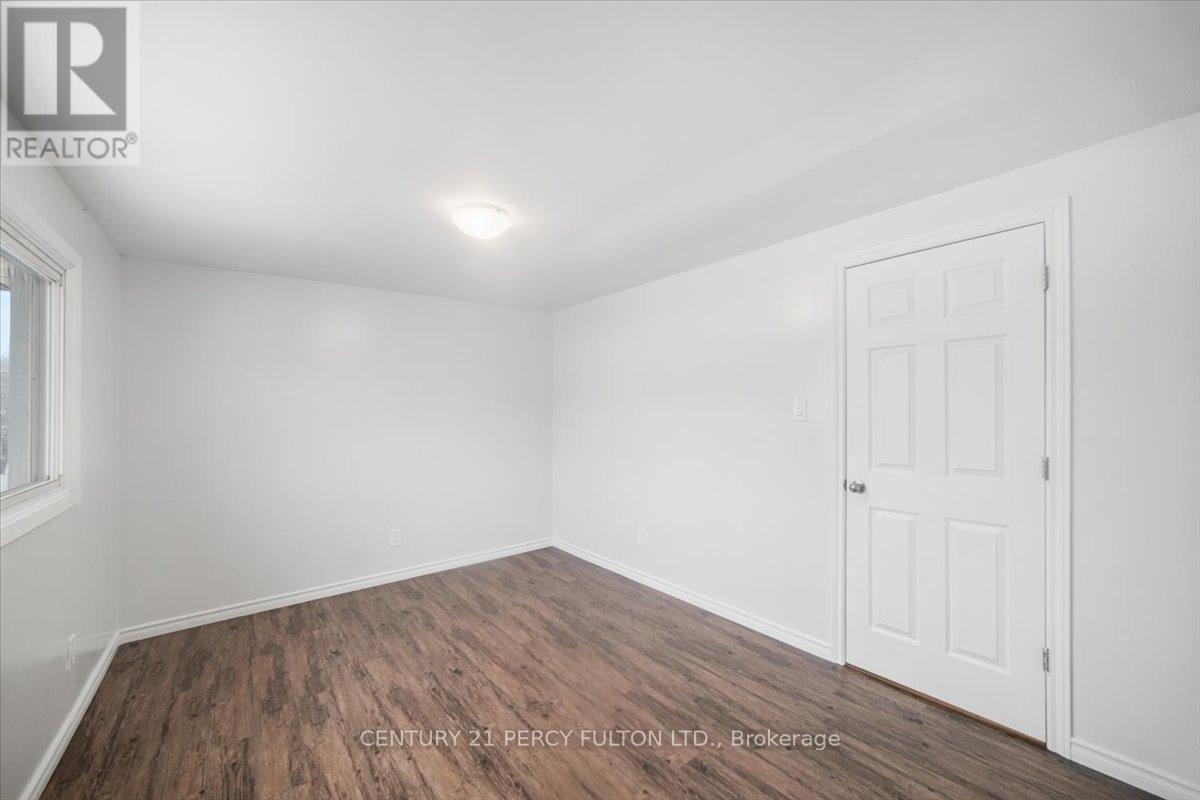 279 Vancouver Crescent, Oshawa, ON