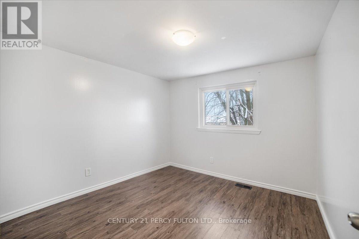 279 Vancouver Crescent, Oshawa, ON