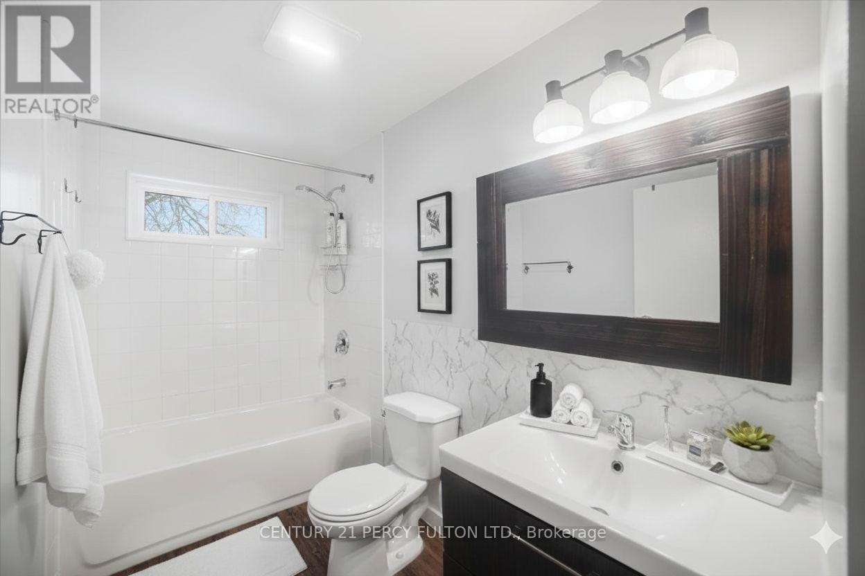 Virtually staged - 279 Vancouver Crescent, Oshawa, ON