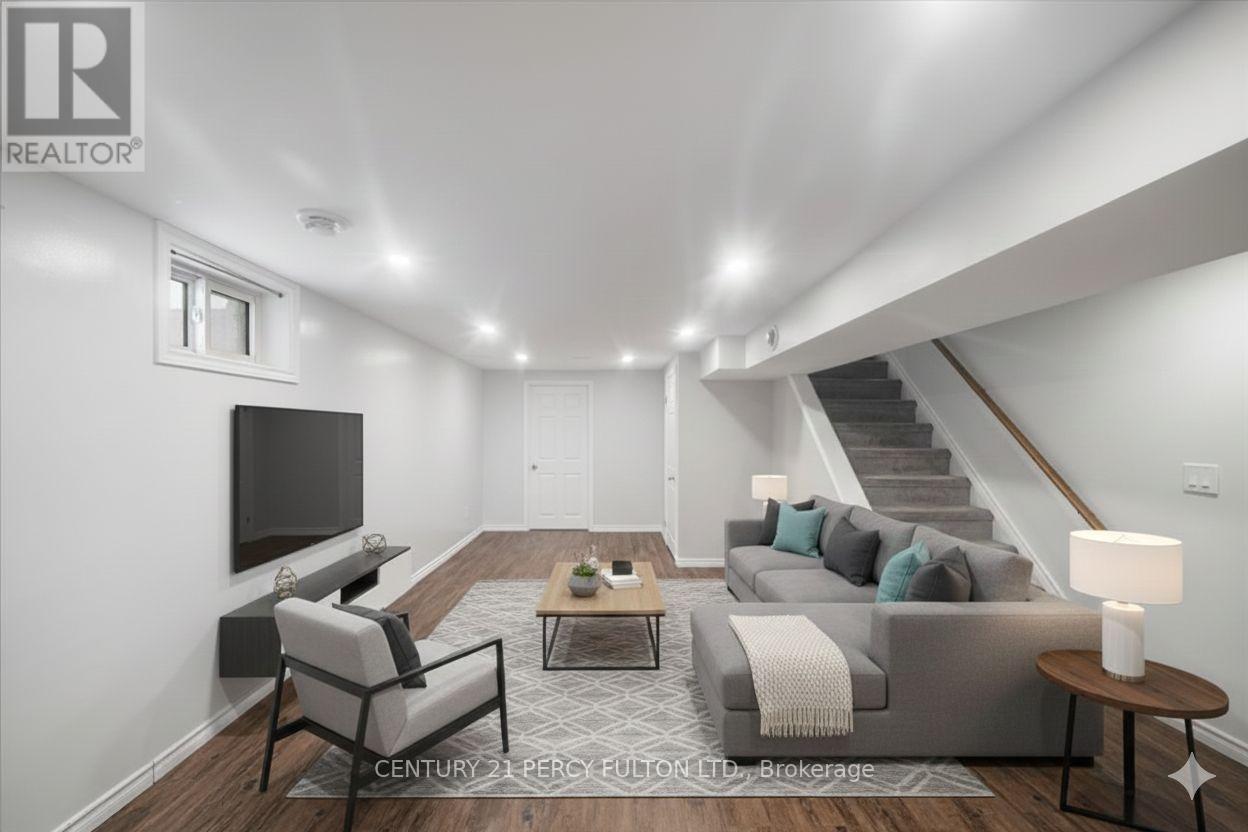 Virtually Staged - 279 Vancouver Crescent, Oshawa, ON