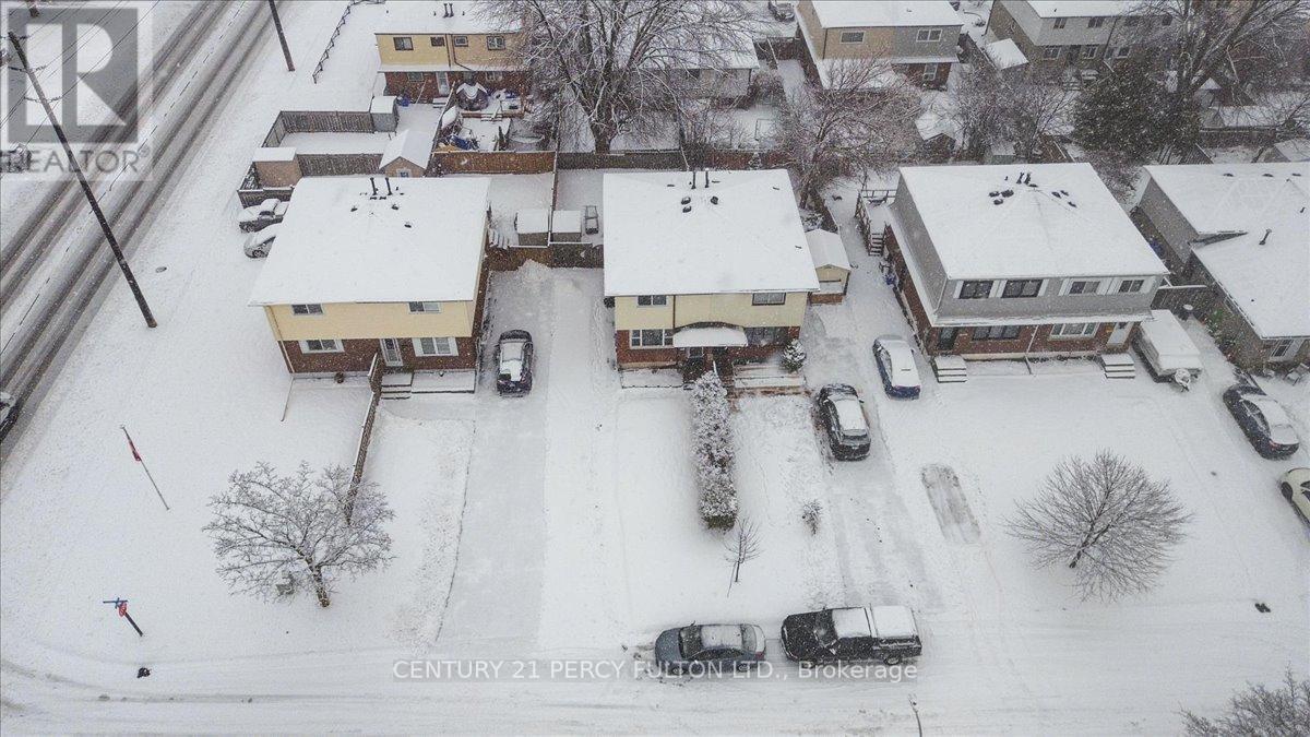 279 Vancouver Crescent, Oshawa, ON