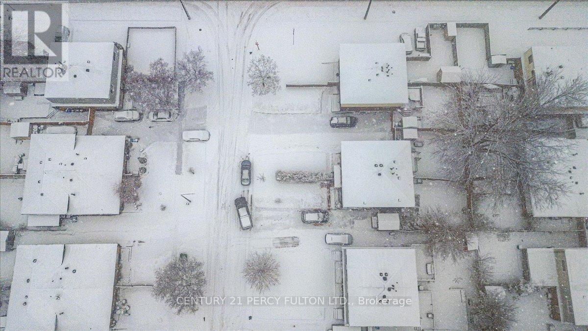 279 Vancouver Crescent, Oshawa, ON