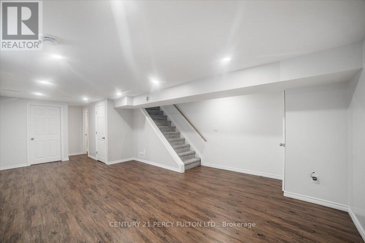 279 Vancouver Crescent, Oshawa, ON - Indoor Photo Showing Other Room