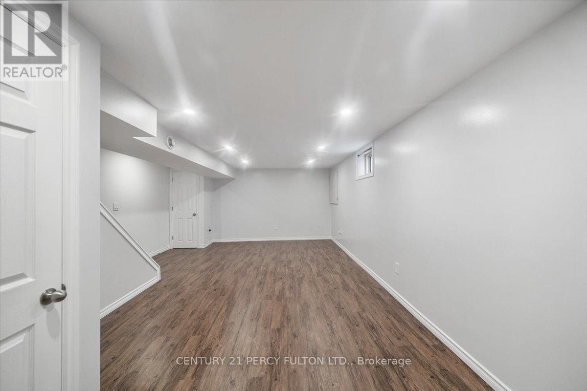 279 Vancouver Crescent, Oshawa, ON - Indoor Photo Showing Other Room