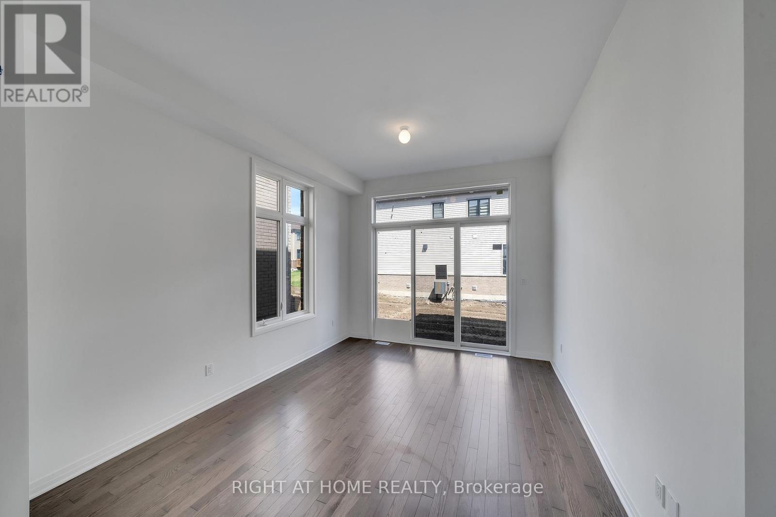 2 Yacht Drive, Clarington, ON - Indoor Photo Showing Other Room