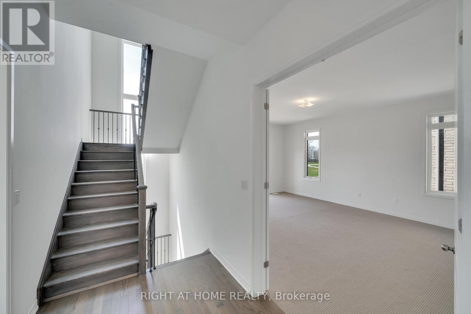 2 Yacht Drive, Clarington, ON - Indoor Photo Showing Other Room