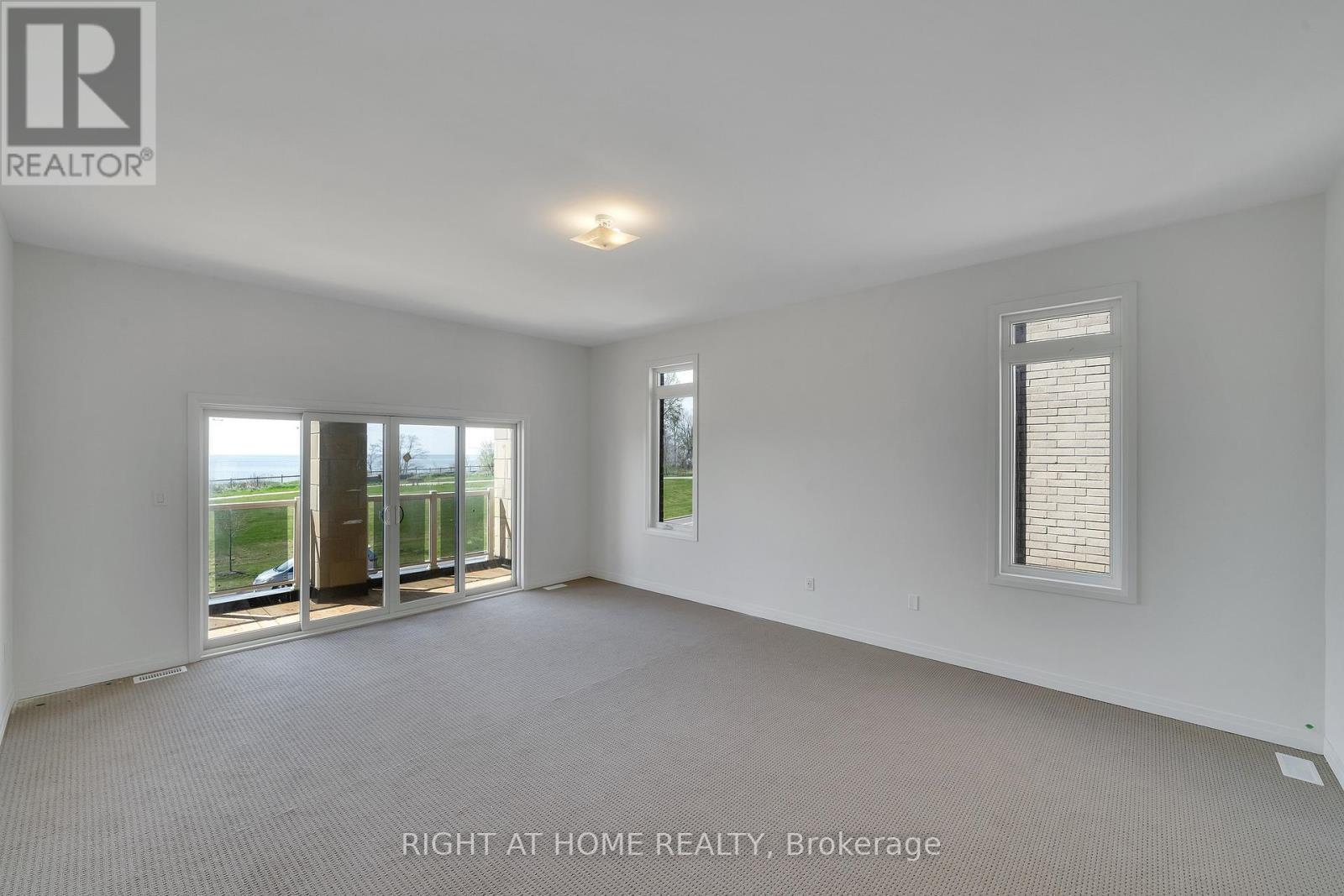 2 Yacht Drive, Clarington, ON - Indoor Photo Showing Other Room